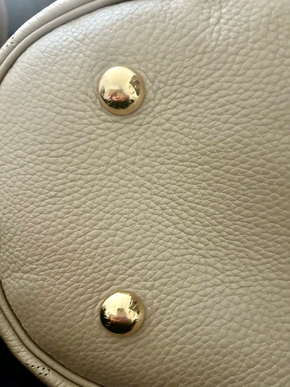 Louis Vuitton Mahina hobo - Picture 5 of 10